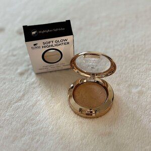 Kokie Soft Glow Highlighter with a Natural Finish, Unique Texture & Blendable